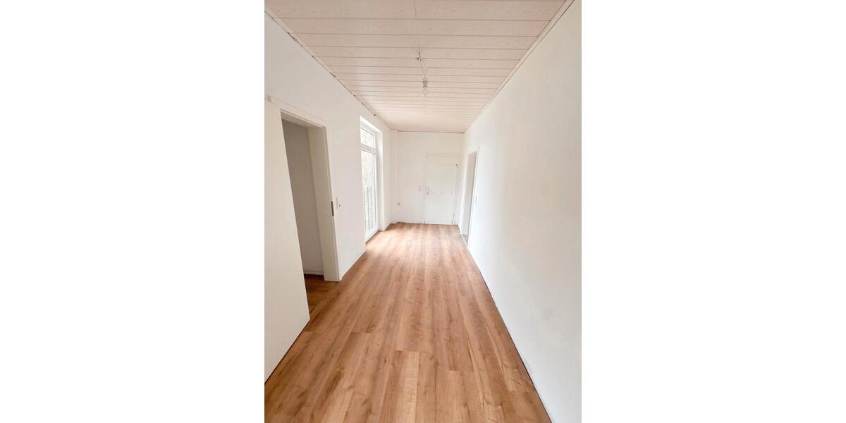 Dachgeschoßwohnung Dortmund Hörde - 3 Zimmer, 75 m&sup2;, 900&euro; | Angebot:26382505