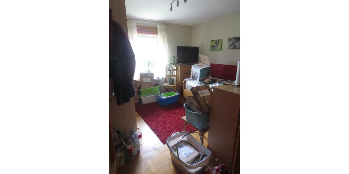 Zweifamilienhaus auf Erbpacht (ca. 110€ im Monat) in RE 7 zimmer