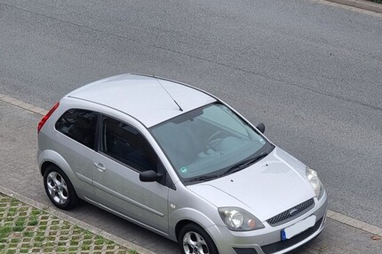 Ford Fiesta 171.591 km 2.190 &euro; Olfen 59399