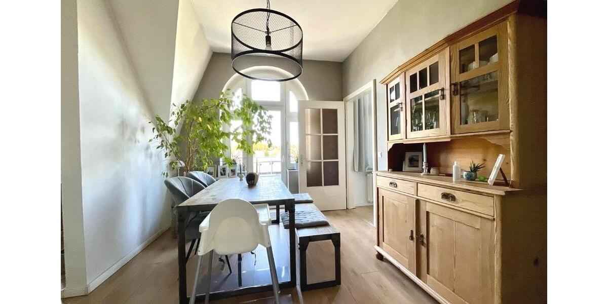 Dachgeschoßwohnung Duisburg Mittelmeiderich - 3 Zimmer, 80 m&sup2;, 901&euro; | Angebot:25294058