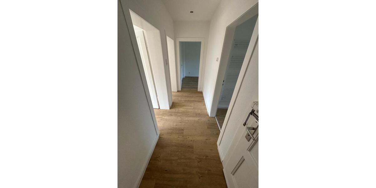 Etagenwohnung Wuppertal Sedansberg - 2 Zimmer, 61 m&sup2;, 608&euro; | Angebot:25539406