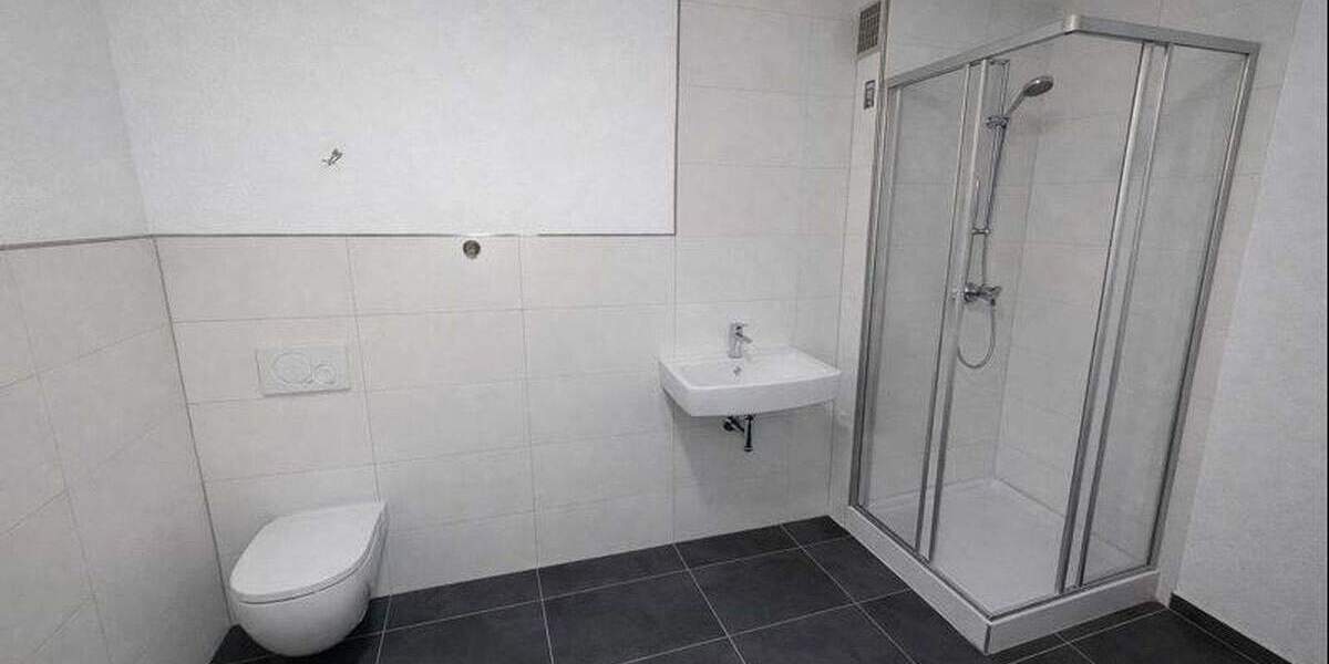 3-Zimmer-Wohnung (106 m²) - Erstbezug nach Kernsanierung, XXL-Dachterrasse, Aufzug 3 zimmer