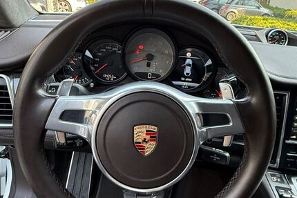 Porsche Panamera 134.000 km 38.000 &euro; Gelsenkirchen 45897