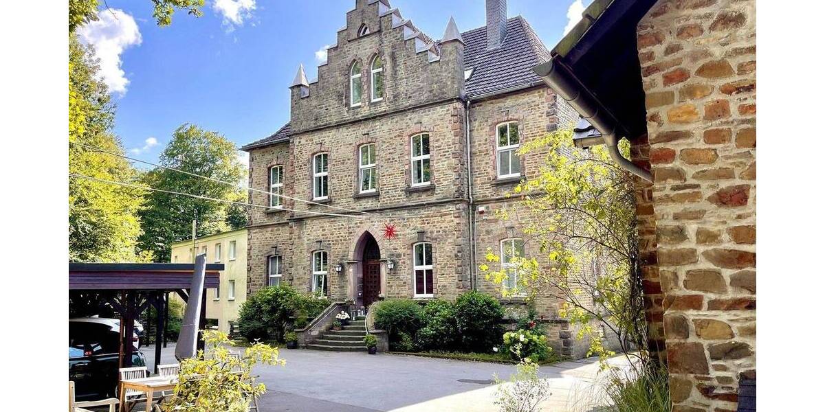 Wohnen im historischen Ambiente im Grünen 4 zimmer