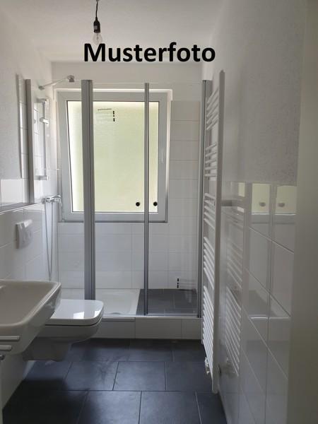 bezugsfertige, großzügige 2-Zimmer-Wohnung mit Balkon in Bochum Eppendorf zimmer