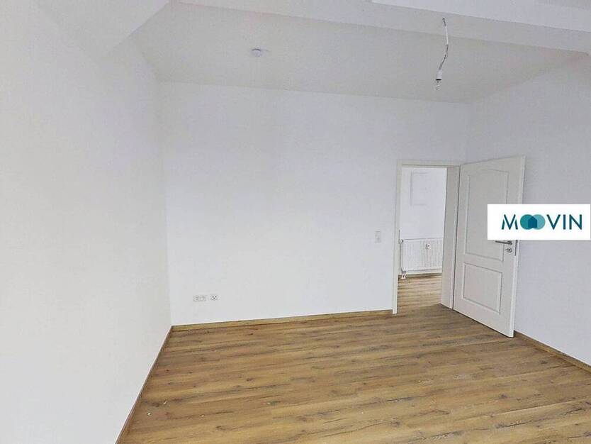 Bezaubernde und frisch modernisierte 3-Zimmer-AltbauWohnung mit Tageslichtbad