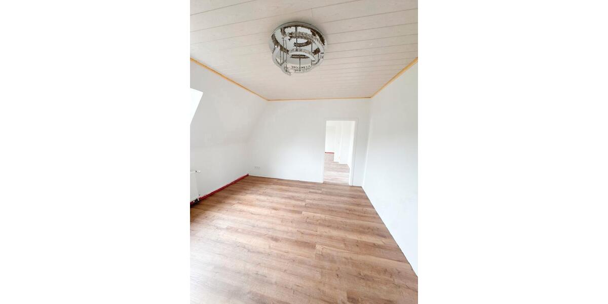 Dachgeschoßwohnung Dortmund Hörde - 3 Zimmer, 75 m&sup2;, 900&euro; | Angebot:26382505