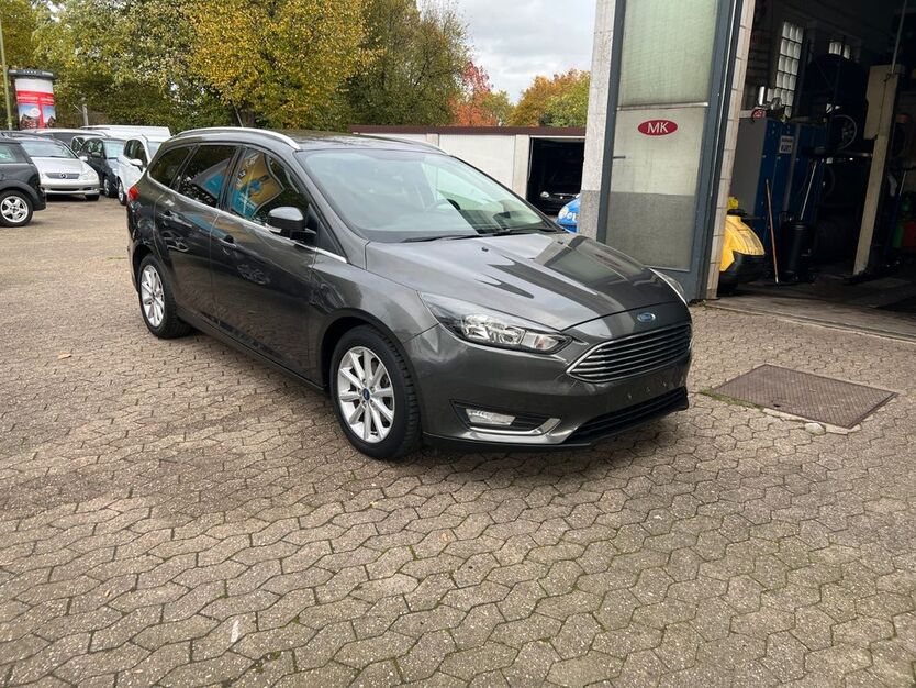 Ford Focus 117.000 km 8.480 € Essen 45141