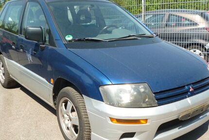 Mitsubishi Space Runner 280.000 km 850 € Bottrop 46238