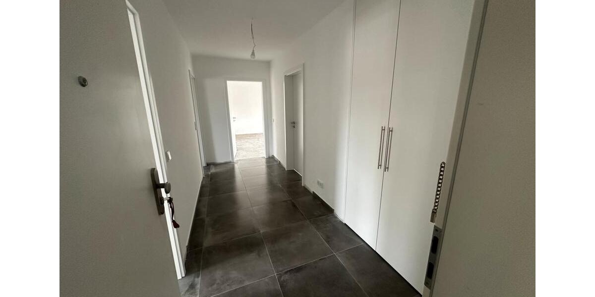 Dachgeschoßwohnung Essen Stadtbezirk II - 3 Zimmer, 74 m&sup2;, 1.250&euro; | Angebot:26101914