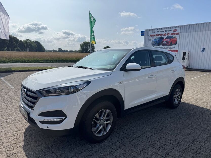 Hyundai TUCSON 65.000 km 12.500 € Waltrop 45731