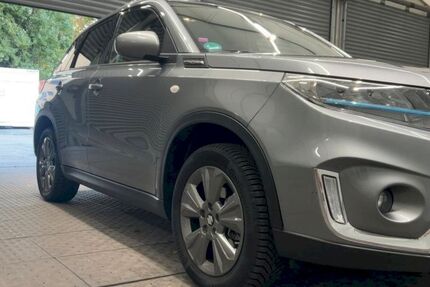 Suzuki Vitara 11.023 km 14.290 &euro; Ratingen 40880