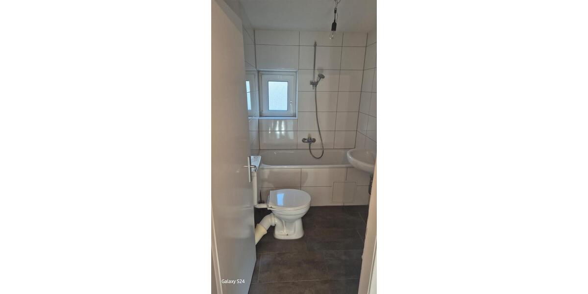 Erdgeschoßwohnung Duisburg Essenberg - 1 Zimmer, 35 m&sup2;, 379&euro; | Angebot:25548125