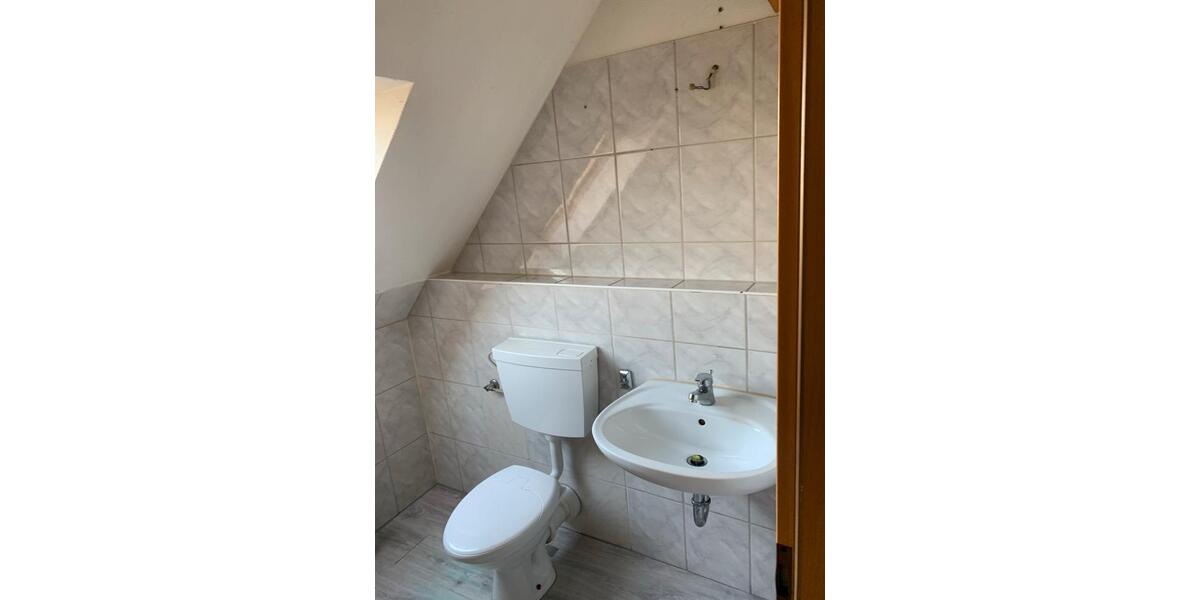 Dachgeschoßwohnung Marl - 5 Zimmer, 120 m&sup2;, 1.020&euro; | Angebot:26041004