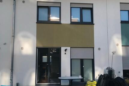 Haus Wuppertal Dornap - 4 Zimmer, 170 m&sup2;, 1.950&euro; | Angebot:25022697