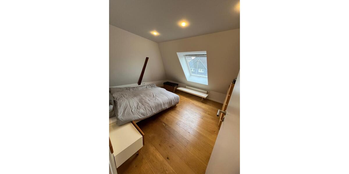 Dachgeschoßwohnung Mettmann - 2 Zimmer, 56 m&sup2;, 995&euro; | Angebot:26330106