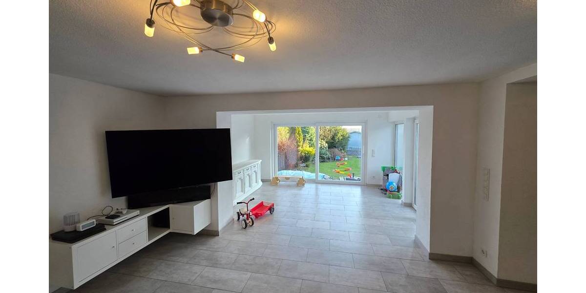 Doppelhaushälfte Velbert Kostenberg - 9 Zimmer, 259 m&sup2;, 650.000&euro; | Angebot:25680192