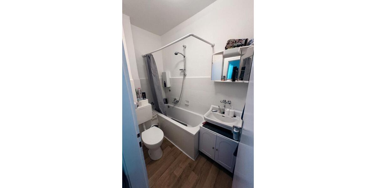 Etagenwohnung Essen Südviertel - 1 Zimmer, 27 m&sup2;, 420&euro; | Angebot:26399058