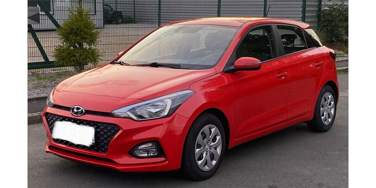 Hyundai i20 37.200 km 9.999 &euro; Dortmund 44388