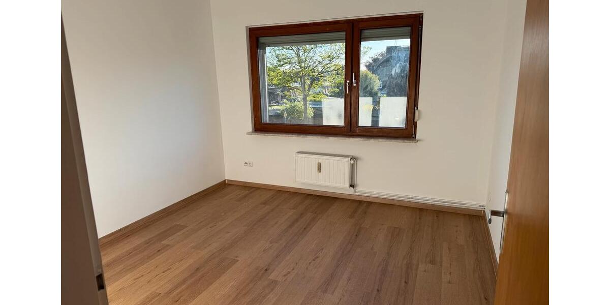 Erdgeschoßwohnung Duisburg Hamborn - 3.5 Zimmer, 68 m&sup2;, 770&euro; | Angebot:26385472