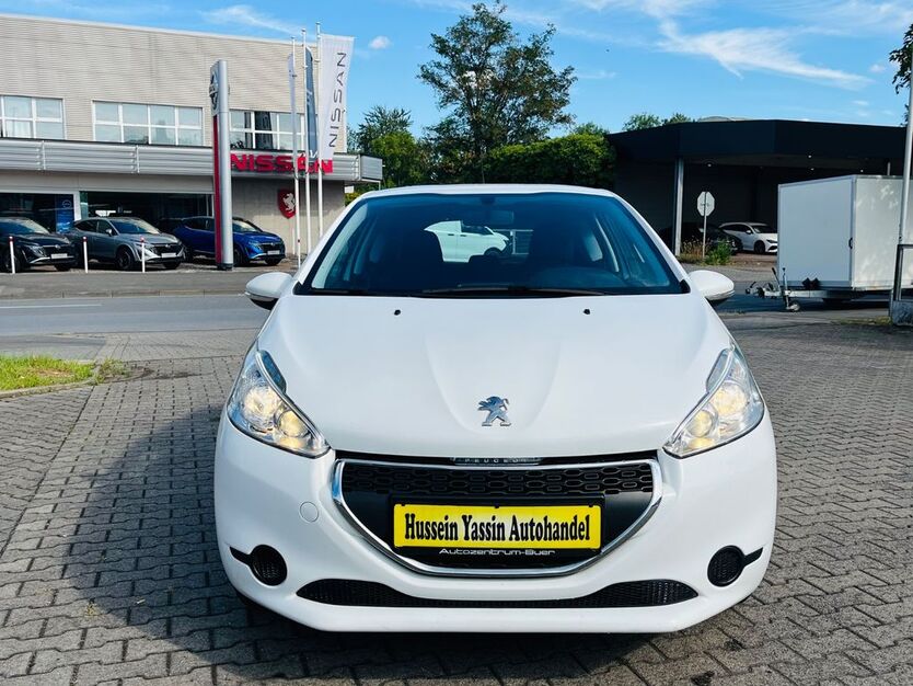 Peugeot 208 76.500 km 4.499 € Dortmund 44147