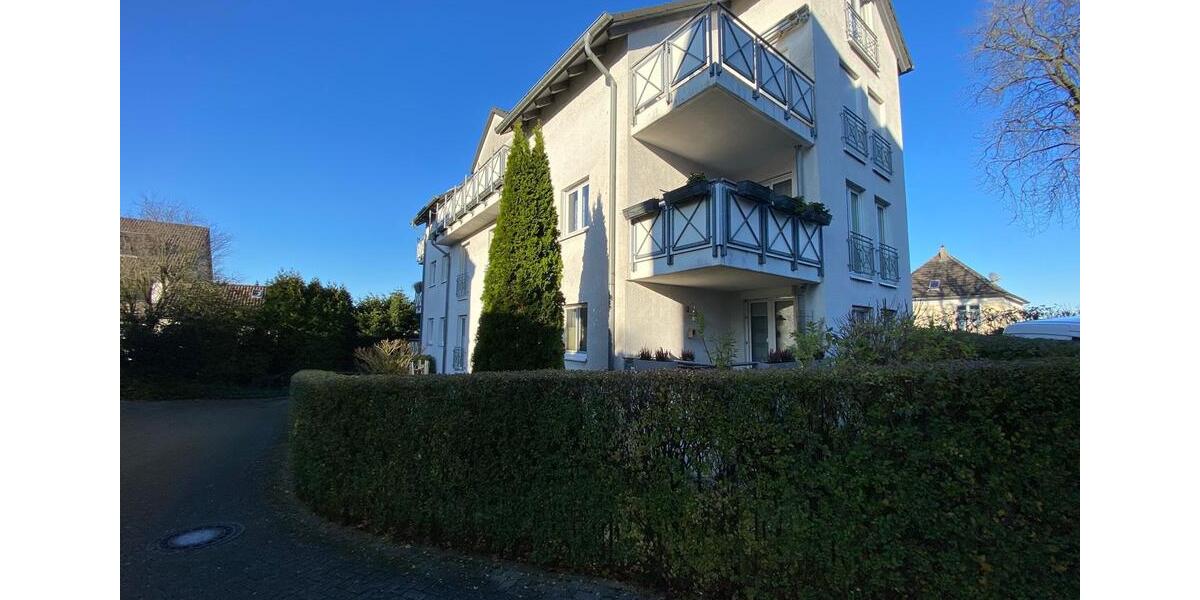 4-Zimmer-Erdgeschosswohnung mit guter Verkehrsanbindung 4 zimmer