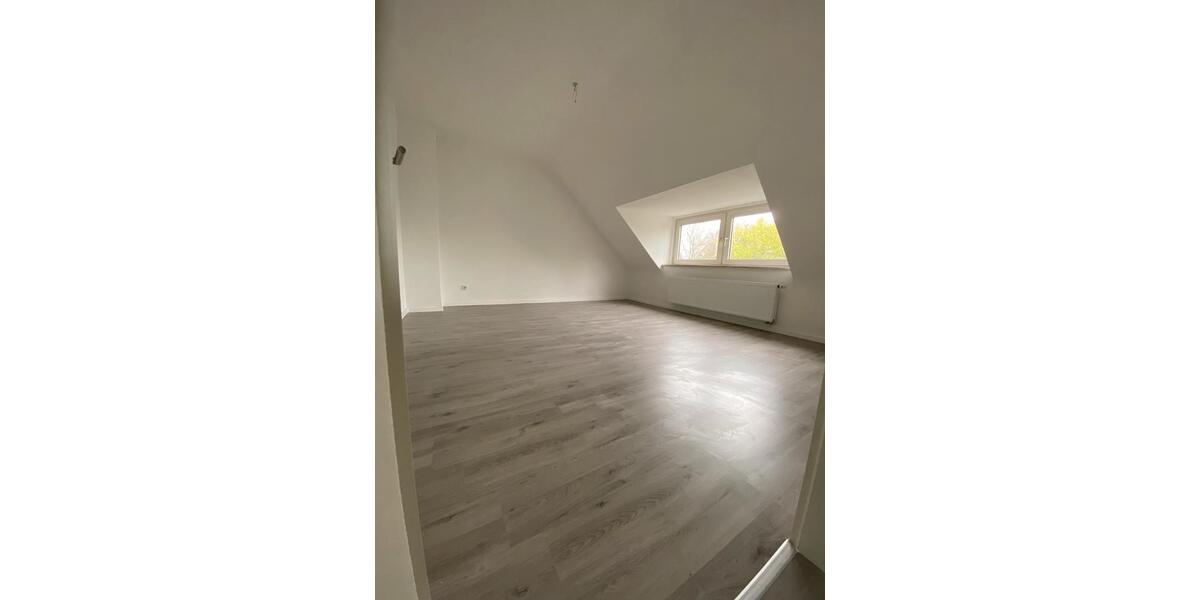 Etagenwohnung Duisburg Essenberg - 3.5 Zimmer, 46 m&sup2;, 460&euro; | Angebot:26123572