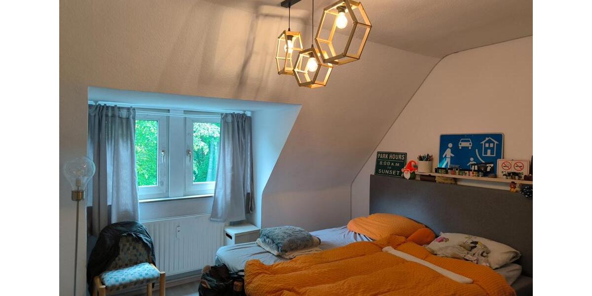 Dachgeschoßwohnung Gelsenkirchen Gelsenkirchen-Nord - 2.5 Zimmer, 50 m&sup2;, 289&euro; | Angebot:26516423