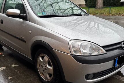 Opel Corsa 75.300 km 2.950 &euro; Oberhausen 46117