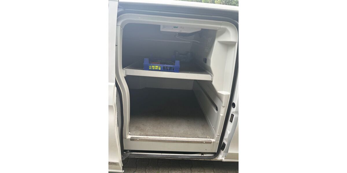 Mercedes-Benz Vito 159.890 km 20.990 &euro; Dortmund 44459