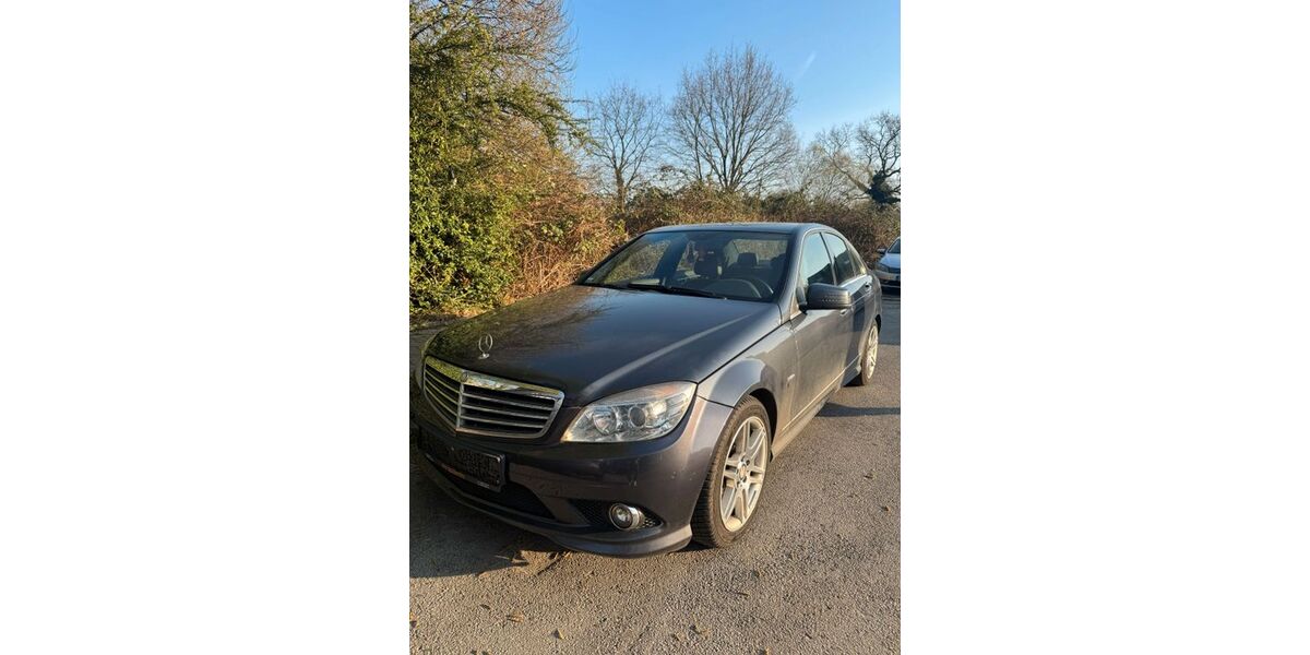 Mercedes-Benz C 250 200.070 km 2.700 &euro; Gelsenkirchen 45891