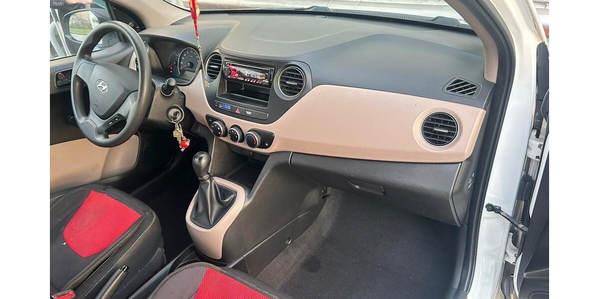 Hyundai i10 65.000 km 4.500 € Essen 45121