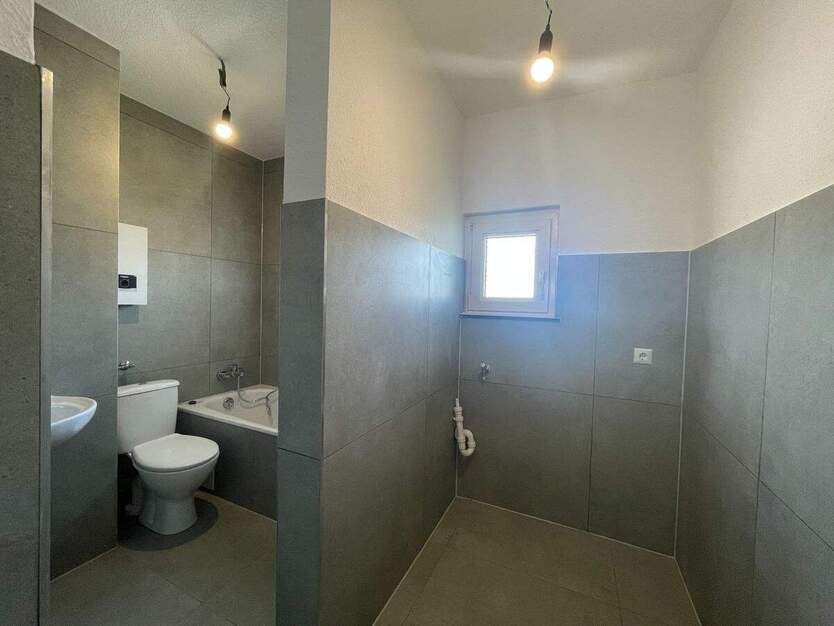 2,5-Zimmer - frisch renoviert - ruhige Lage 2 zimmer