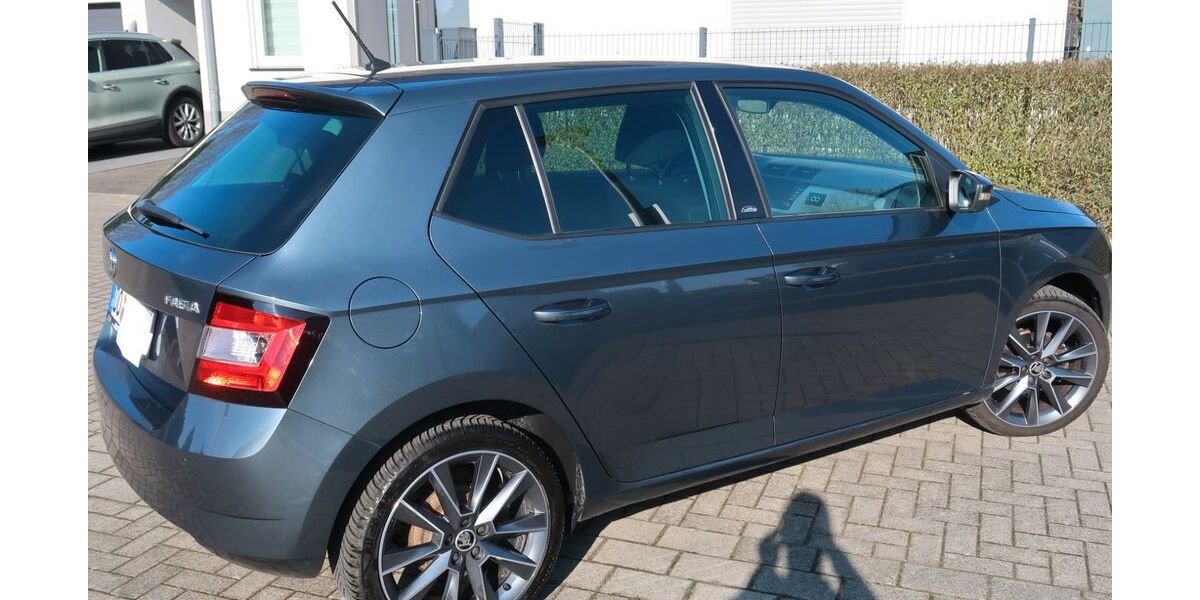 Skoda Fabia 69.950 km 9.000 &euro; Dortmund 44309
