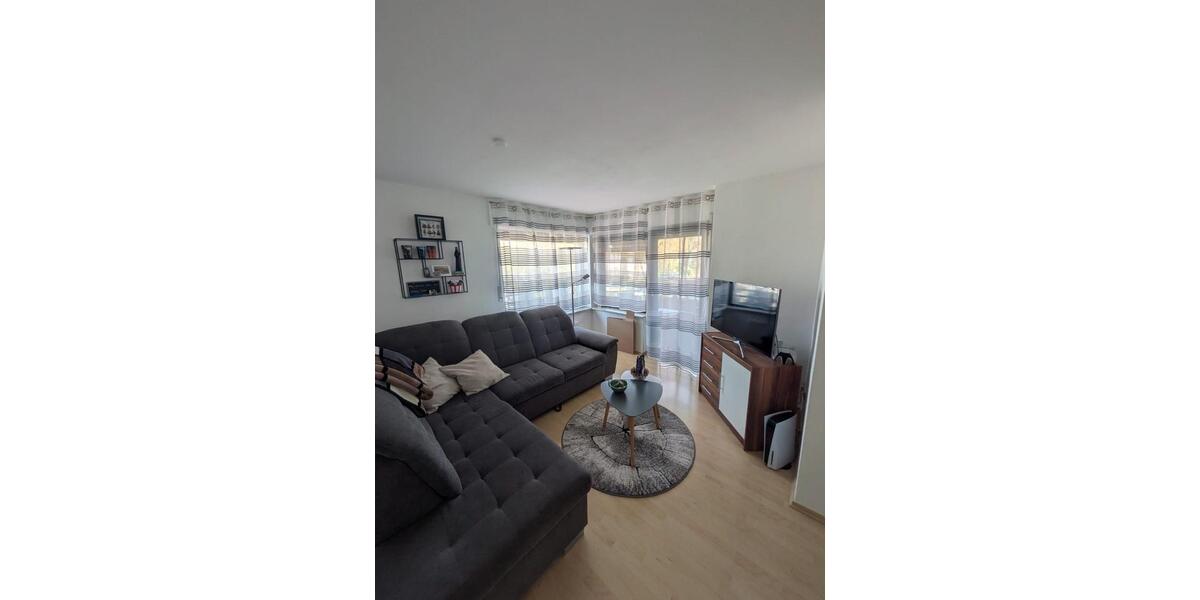 Dachgeschoßwohnung Gelsenkirchen Erle - 2.5 Zimmer, 68 m&sup2;, 680&euro; | Angebot:26072220