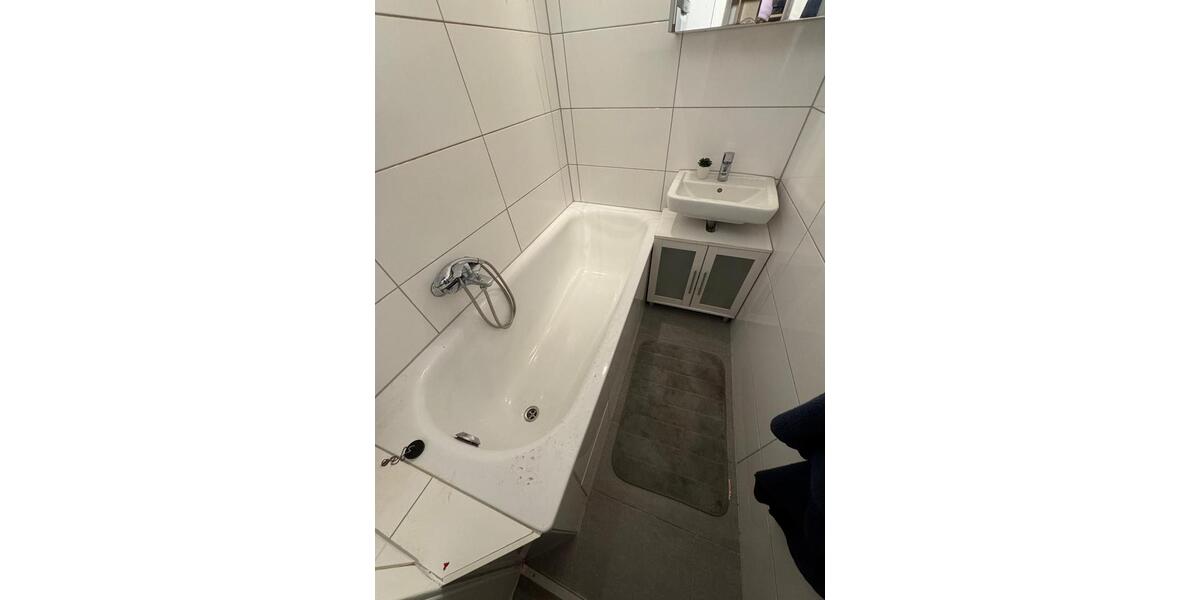 Etagenwohnung Duisburg Essenberg - 2 Zimmer, 55 m&sup2;, 400&euro; | Angebot:26096484