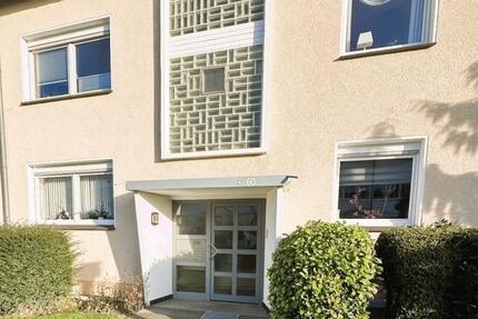 Renovierte 2,5 Zimmer Etagenwohnung mit Balkon, Garage, Keller zimmer