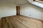 Dachgeschoßwohnung Wuppertal Arrenberg - 3 Zimmer, 47 m&sup2;, 420&euro; | Angebot:25369251