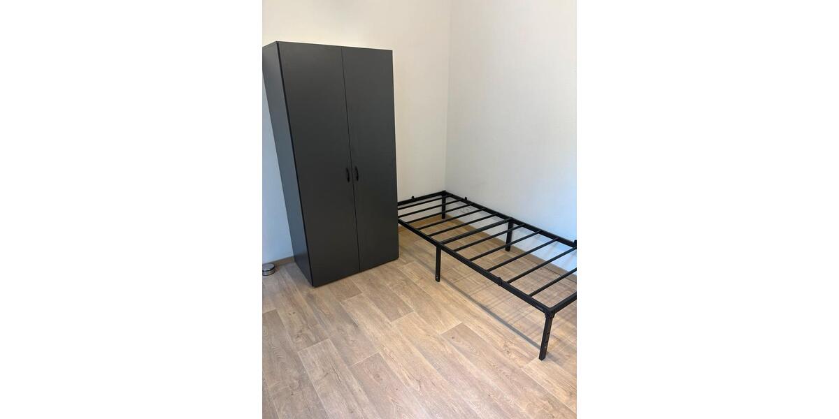 Erdgeschoßwohnung Duisburg Duisburg-Mitte - 1 Zimmer, 16 m&sup2;, 396&euro; | Angebot:26330099