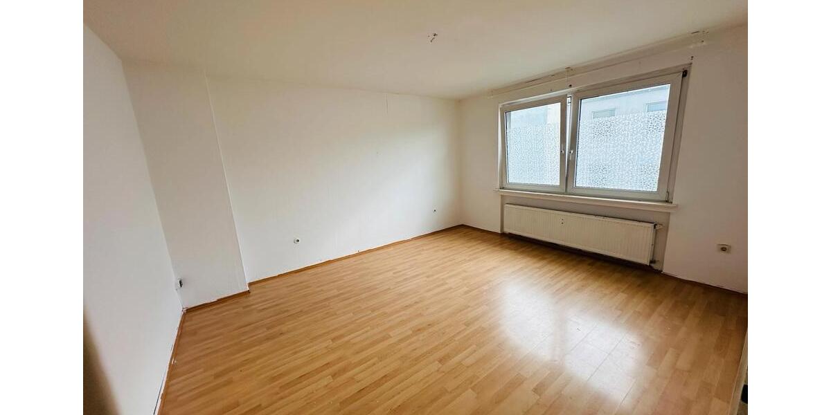 Wohnung in Oberhausen 35 Zimmer mit Balkon.. Reserviert 3 zimmer