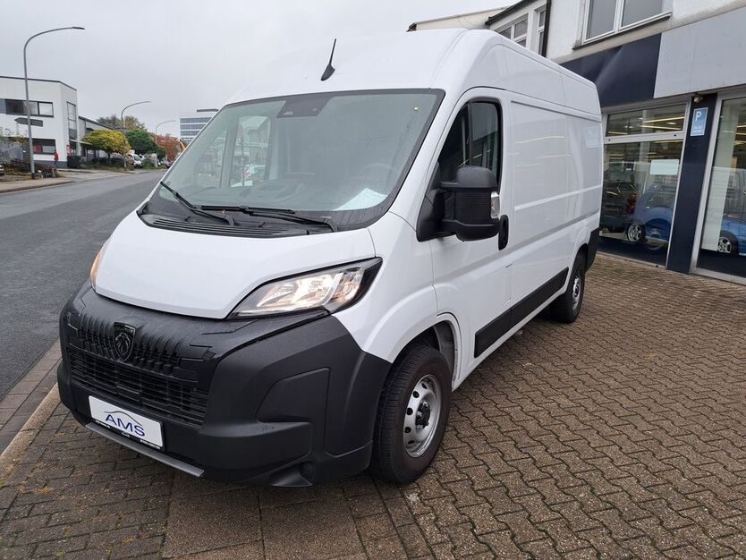 Peugeot Boxer 8.000 km 29.990 € Essen 45307