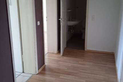 Wohnung zum Mieten in Duisburg 380 € 63 m² 2 zimmer