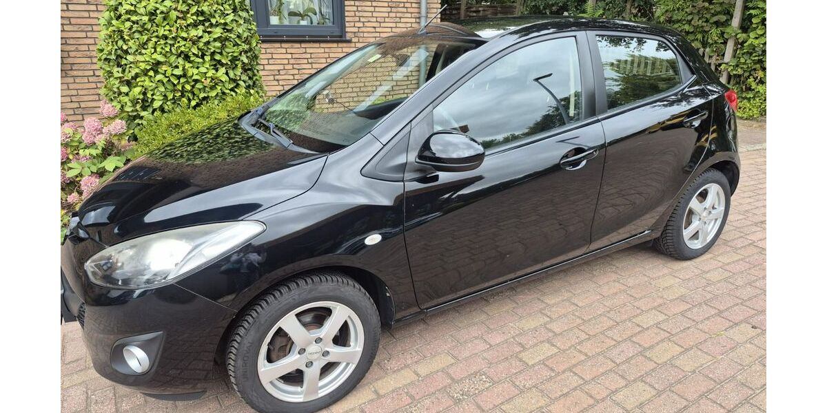 Mazda 2 140.949 km 3.490 &euro; Mülheim an der Ruhr 45478
