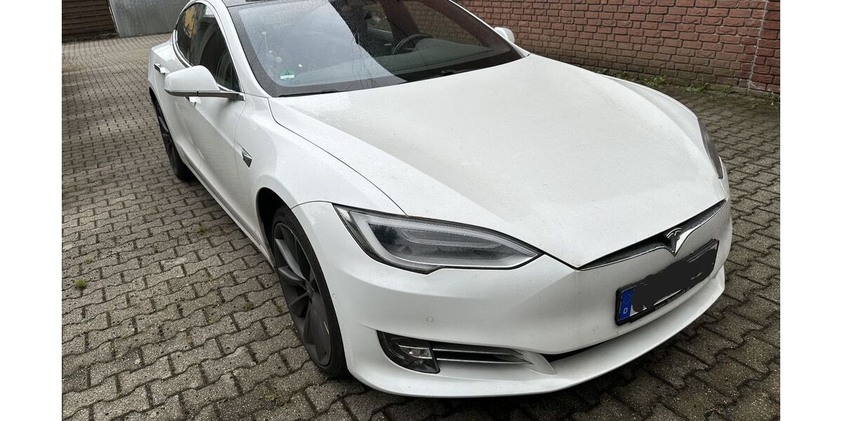 Tesla Model S 132.000 km 29.990 &euro; Wanne-Eickel 44651