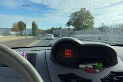 Renault Twingo 241.000 km 750 € Essen 45307