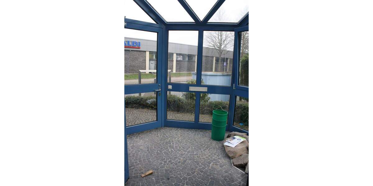 RESERVIERT! Büroräume in Herne-Sodingen mit Stellplätzen und Garage, eigenem Eingang 3 zimmer