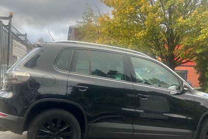 VW Tiguan 200.000 km 5.999 € Essen 45326