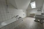 Dachgeschoßwohnung Duisburg Hamborn - 3.5 Zimmer, 69 m&sup2;, 459&euro; | Angebot:26433788