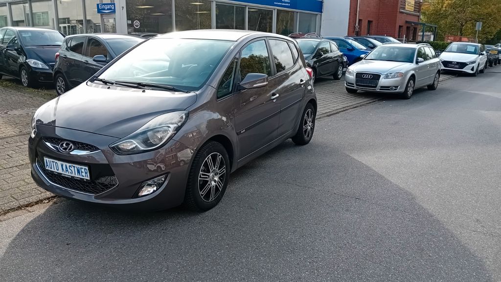 Hyundai ix20 82.165 km 7.450 € Duisburg 47269