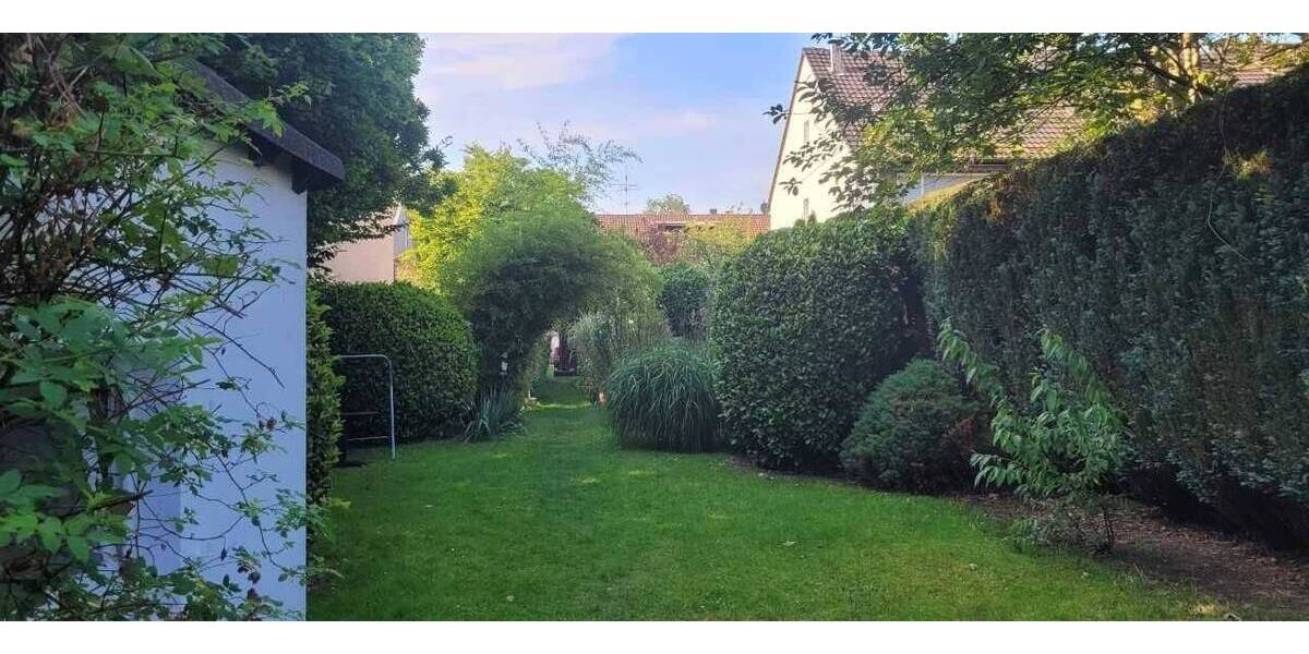 Baugrundstück und charmantes 4 FH mit großem Garten, alles in einem Paket 1 zimmer